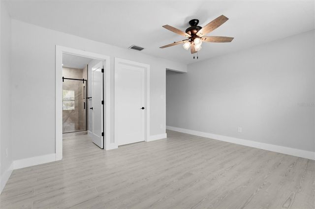 4057 CROCKERS LAKE BOULEVARD 17, Sarasota, FL 34238