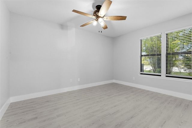 4057 CROCKERS LAKE BOULEVARD 17, Sarasota, FL 34238