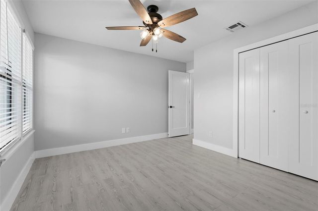 4057 CROCKERS LAKE BOULEVARD 17, Sarasota, FL 34238