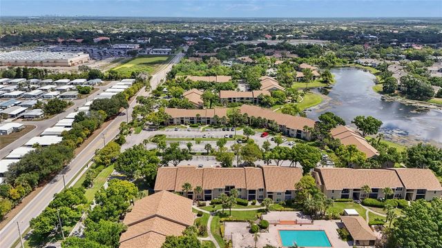 4057 CROCKERS LAKE BOULEVARD 17, Sarasota, FL 34238