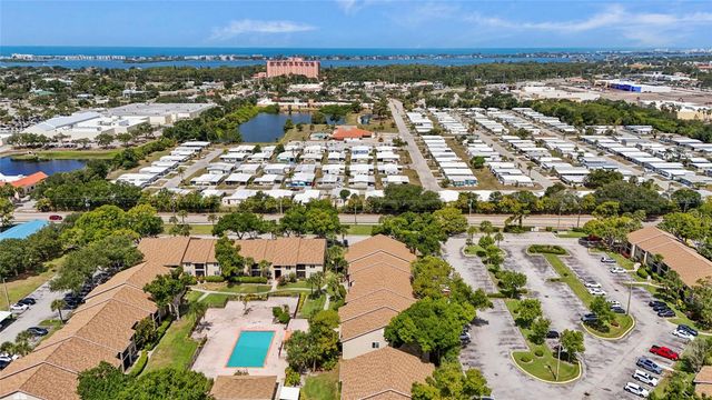 4057 CROCKERS LAKE BOULEVARD 17, Sarasota, FL 34238