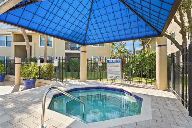 4057 CROCKERS LAKE BOULEVARD 17, Sarasota, FL 34238