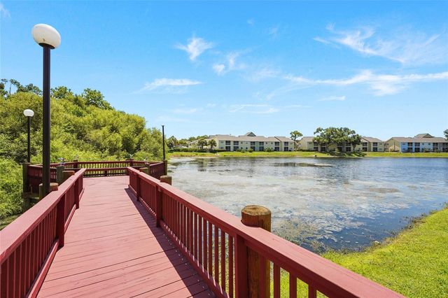 4057 CROCKERS LAKE BOULEVARD 17, Sarasota, FL 34238