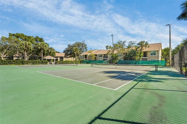 4057 CROCKERS LAKE BOULEVARD 17, Sarasota, FL 34238