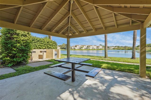 4057 CROCKERS LAKE BOULEVARD 17, Sarasota, FL 34238