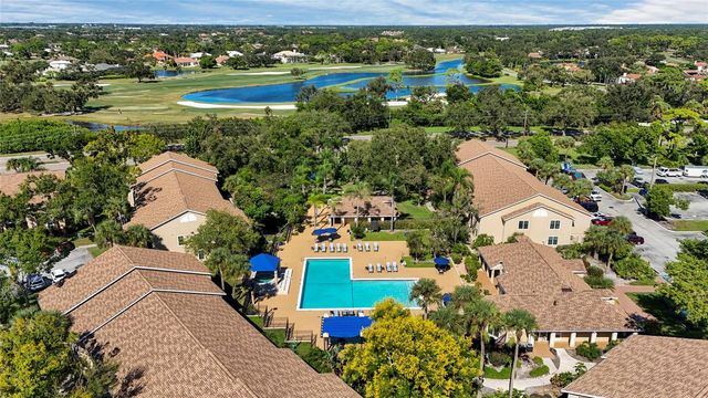 4057 CROCKERS LAKE BOULEVARD 17, Sarasota, FL 34238