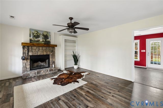 3725 Jefferson Landing Rd, Powhatan, VA 23139