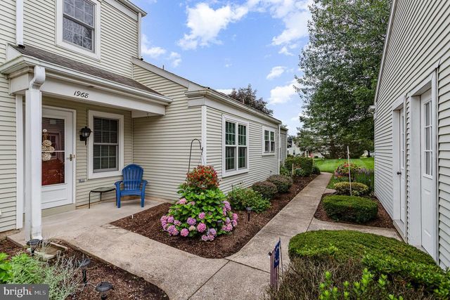 1968 WEXFORD RD, Palmyra, PA 17078