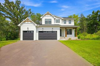 2415 Laurie Court, Roseville, MN 55113