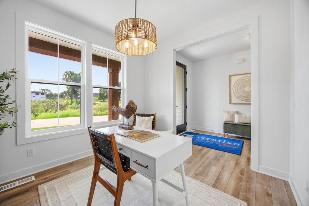 2415 Laurie Court, Roseville, MN 55113 — photo 2