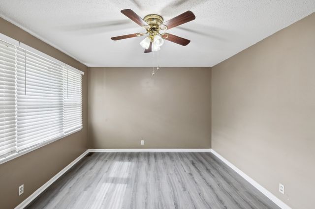 141 Mankin St, La Vergne, TN 37086