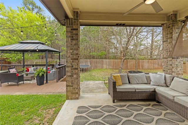 2517 Legacy Meadows Lane, Conroe, TX 77304