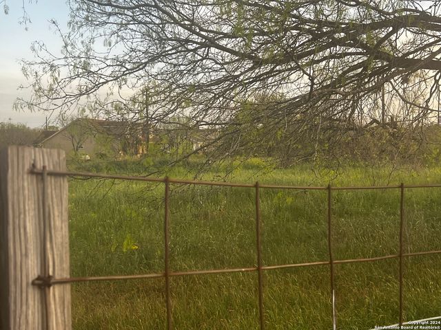 15750 SHEPHERD RD, Atascosa, TX 78002