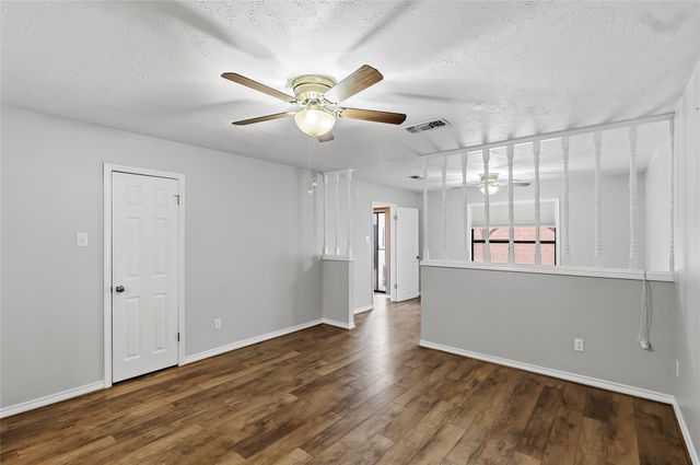 904 Bob White Street, Bryan, TX 77802