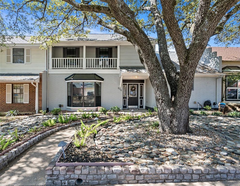 904 Bob White Street, Bryan, TX 77802