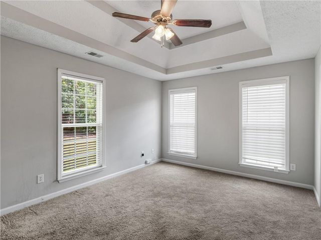 8 Victoria Drive, Fairburn, GA 30213