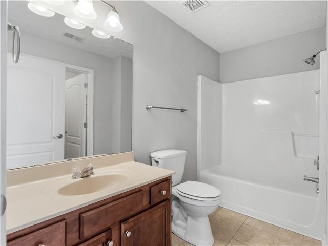 8 Victoria Drive, Fairburn, GA 30213