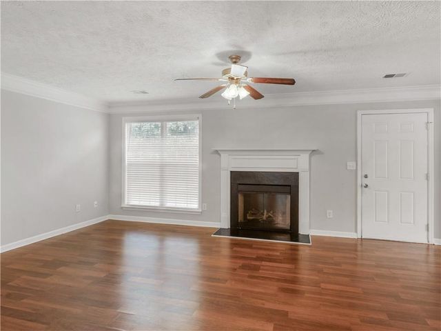 8 Victoria Drive, Fairburn, GA 30213