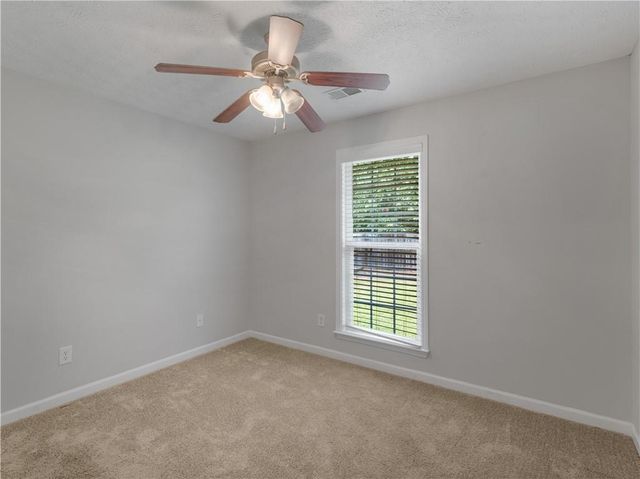 8 Victoria Drive, Fairburn, GA 30213