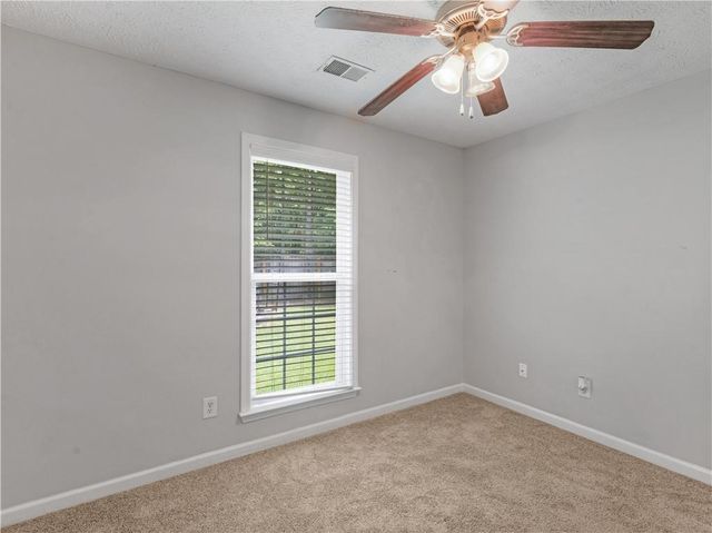 8 Victoria Drive, Fairburn, GA 30213