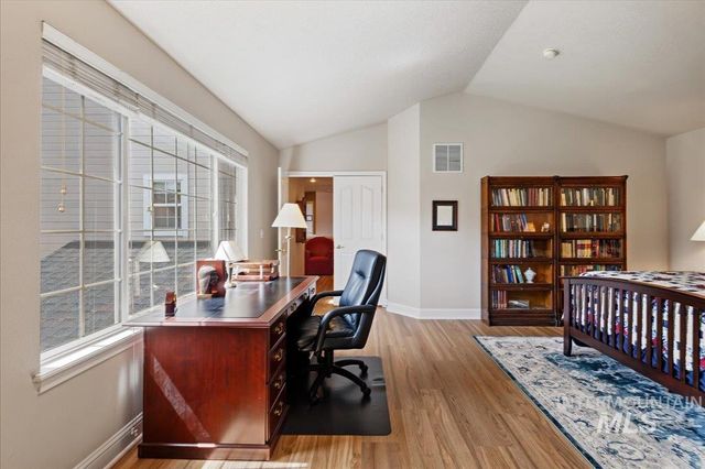1509 N Dragonfly Place, Eagle, ID 83616