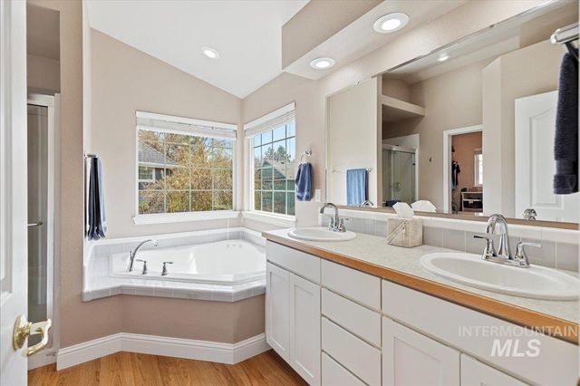 1509 N Dragonfly Place, Eagle, ID 83616