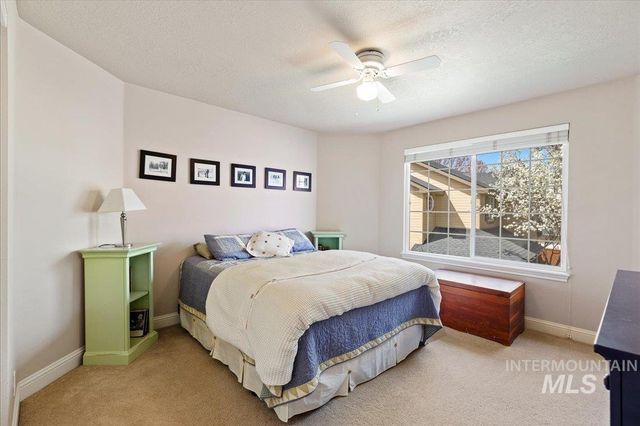 1509 N Dragonfly Place, Eagle, ID 83616