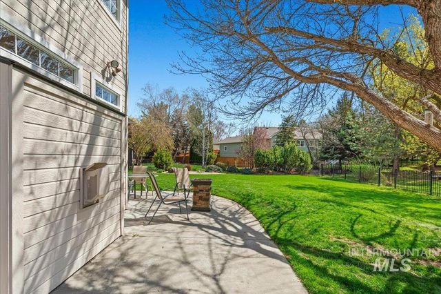 1509 N Dragonfly Place, Eagle, ID 83616