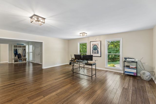 629 Blue Ridge Dr, Columbia, TN 38401