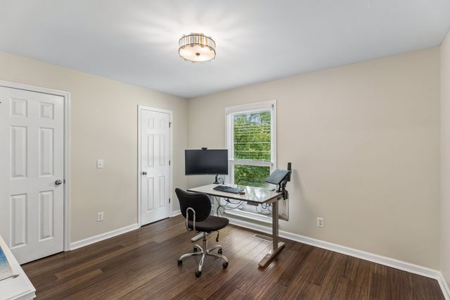 629 Blue Ridge Dr, Columbia, TN 38401