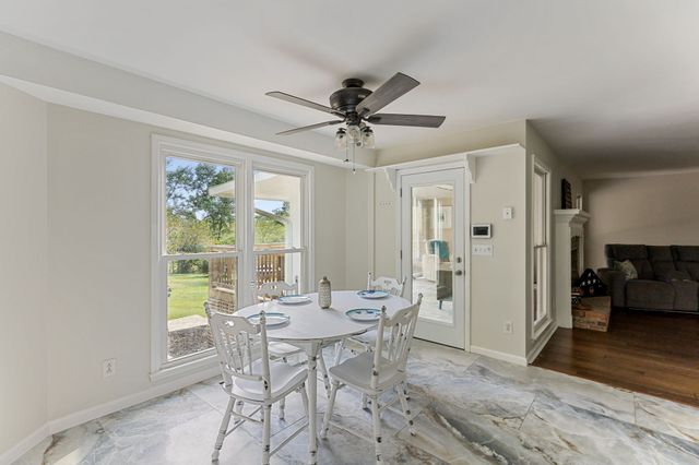 629 Blue Ridge Dr, Columbia, TN 38401