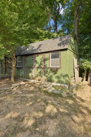 629 Blue Ridge Dr, Columbia, TN 38401