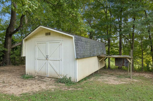 629 Blue Ridge Dr, Columbia, TN 38401