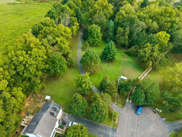 629 Blue Ridge Dr, Columbia, TN 38401