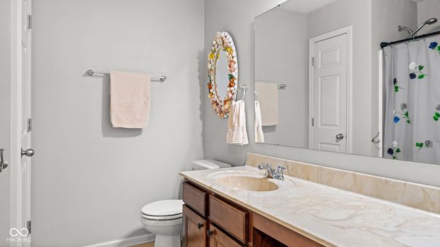 5397 W Stonewood Drive, Bloomington, IN 47403