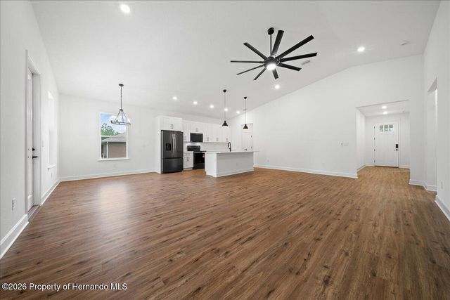 15175 Snowy Owl Avenue, Brooksville, FL 34614