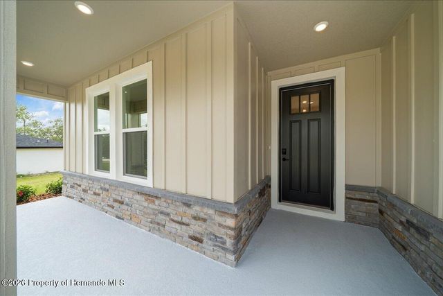 15175 Snowy Owl Avenue, Brooksville, FL 34614