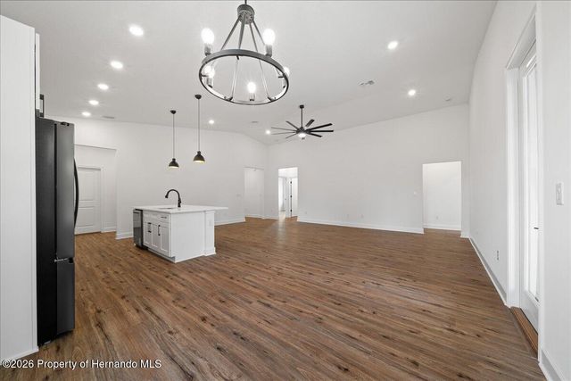 15175 Snowy Owl Avenue, Brooksville, FL 34614