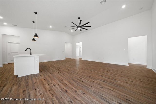 15175 Snowy Owl Avenue, Brooksville, FL 34614
