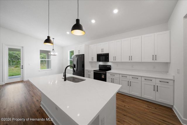 15175 Snowy Owl Avenue, Brooksville, FL 34614