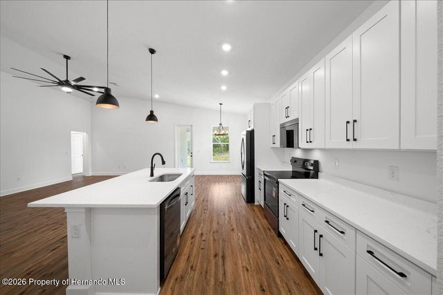 15175 Snowy Owl Avenue, Brooksville, FL 34614