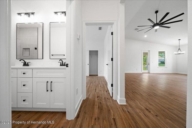15175 Snowy Owl Avenue, Brooksville, FL 34614