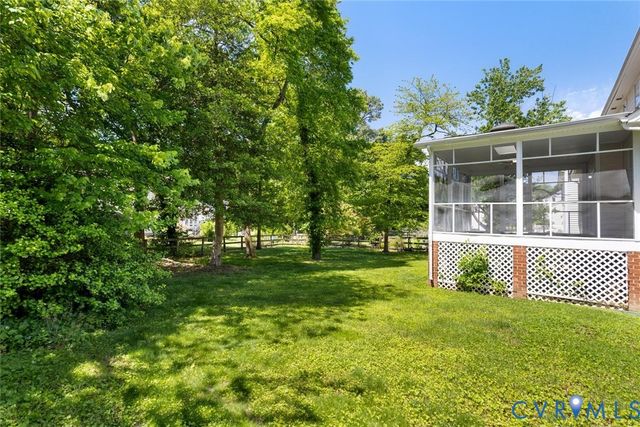 10604 Spurloch Ct, Glen Allen, VA 23059