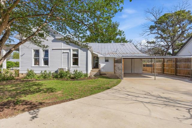 709 Hill ST, Bastrop, TX 78602