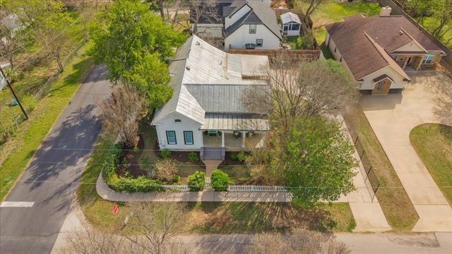 709 Hill ST, Bastrop, TX 78602