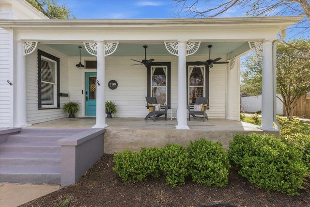 709 Hill ST, Bastrop, TX 78602