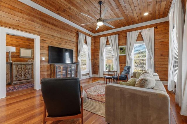 709 Hill ST, Bastrop, TX 78602