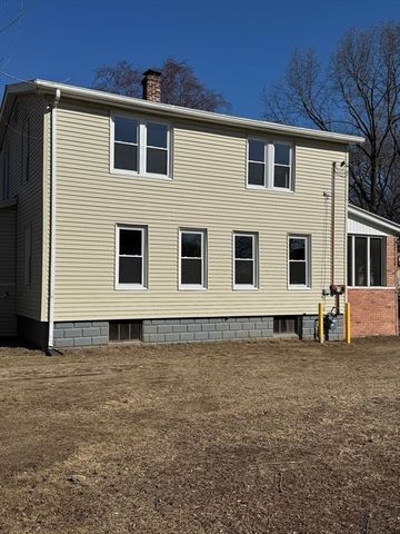 98 Elijah St, Springfield, MA 01109