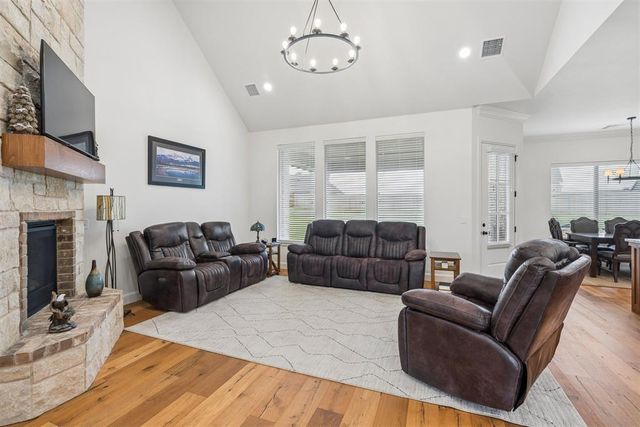1105 Dorsi Way, Newcastle, OK 73065