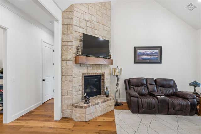 1105 Dorsi Way, Newcastle, OK 73065